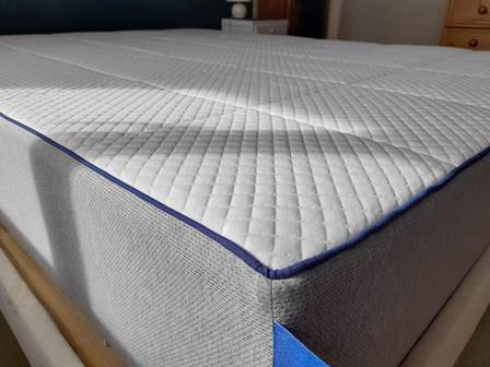 Nectar Hybrid corner of mattress
